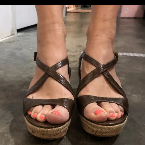 Prada Brown Leather Strappy Wedge Sandals HARDLY WORN! size 37 - Picture 4 of 11